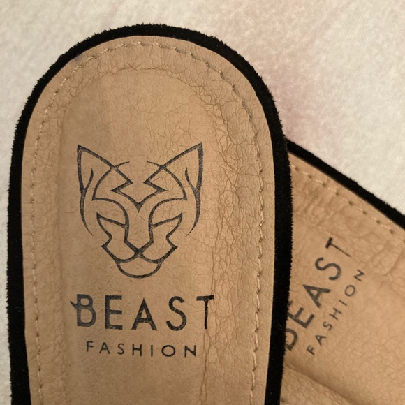 Beast fashion flats - Picture 2 of 5